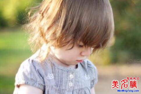 女寶寶用“蕓”字起名好聽(tīng)的名字大全