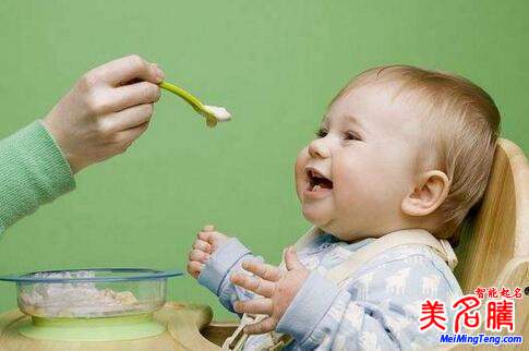 招財(cái)?shù)膶殞毱鹈椒? /></a>我們?cè)诮o寶寶起名時(shí),經(jīng)常有用戶說要起一個(gè)將來發(fā)財(cái)?shù)拿?。我們知道,招?cái)?shù)姆椒ê芏?,有風(fēng)水、供財(cái)神等等。不過,名字也能招財(cái),說的比較少。那么招財(cái)?shù)膶殞毱鹈椒ǘ加行┥赌??招?cái)?shù)膶殞毱鹈椒ㄖ?寶寶起名...</div>
<span id="ctl00_ContentPlaceHolder1_subjectList_dgNews_ctl07_Label1" style="color:Green;font-size:10pt;">2017/6/1 10:27:56</span>
<div style="height:5px; font-size:5px"> </div>
<hr width="99%" style="text-align:center; border-style:dotted; border-width:0px; height:1px;" />
<div style="height:5px; font-size:5px"> </div>
</div>
</td>
</tr><tr style="border-width:0px;">
<td valign="top">
<div style="padding-left:3px; padding-right:3px;line-height:180%">
<h3 style="padding:0px;margin:0px;display:inline;"><a id="ctl00_ContentPlaceHolder1_subjectList_dgNews_ctl08_HyperLink1" class="headline" href="/subject/gou/s.aspx?newsid=6657" target="_blank">聰明討喜屬狗孩子起名</a></h3>
<span style="color:Red;font-size:8pt;"></span>
<br />
<div style="padding-top:1px; width:95%; padding-left:8px; line-height:180%;color:#2f2f2f;font-size:14px;" ><a href=