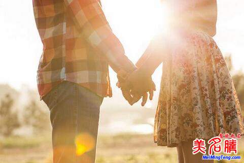 好聽情侶游戲名字：詩(shī)意的情侶游戲名字大全